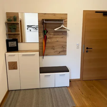 Recheler Apartman *